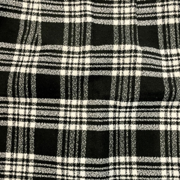 Abercrombie & Fitch Wool Mini Skirt, Black/White, 4, Gently Used - Picture 3 of 10